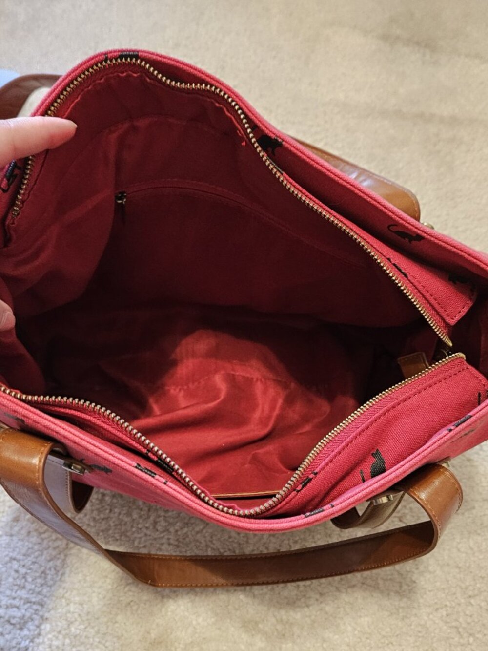 Modcloth Camp Director Tote Red Canvas with Cat Print and Leather Handles - Picture 5 of 8